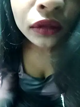 Snapshot of Zoyaa-Zubair chatting on 02-19-26, 06:15 Zoyaa-Zubair online show from 02-19-26, 06:15