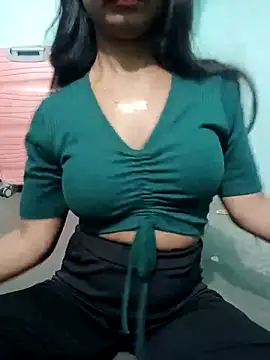 Snapshot of Zoyaa-Zubair chatting on 03-11-26, 06:47 Zoyaa-Zubair online show from 03-11-26, 06:47