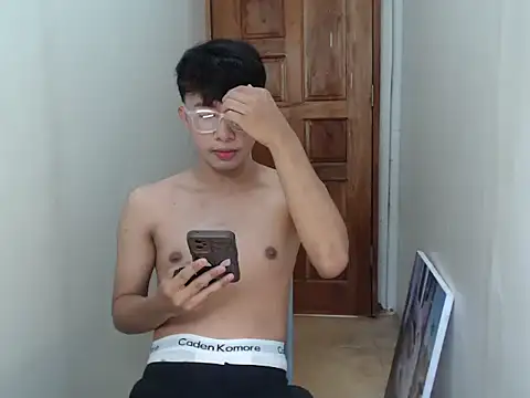 asiantwink0000 online show from 12-20-25, 04:52