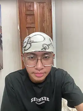 asiantwink0000 online show from 02-07-26, 09:18