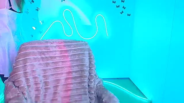 Snapshot of Amanda_Swannn chatting on 03-12-26, 06:52 Amanda Swannn online show from 03-12-26, 06:52