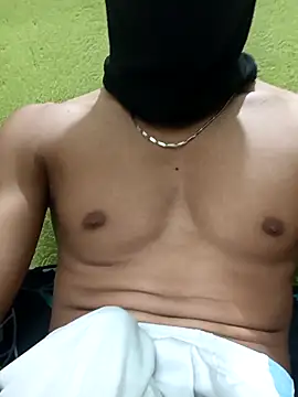 varunteen2001 online show from 11-28-25, 12:41