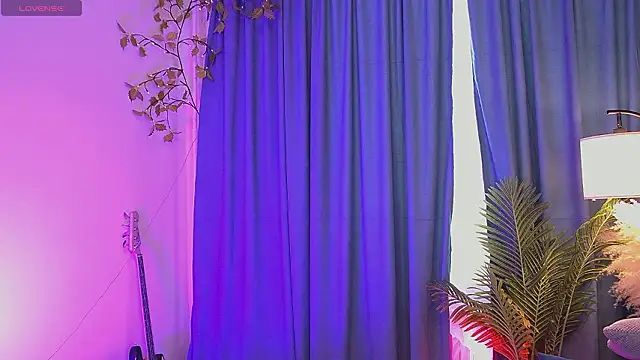 Snapshot of Jennifer_Wiliams chatting on 03-04-26, 12:33 Jennifer Wiliams online show from 03-04-26, 12:33