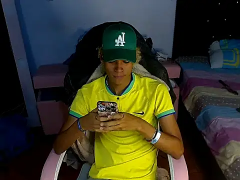 silverspice  online show from 12-02-25, 05:35