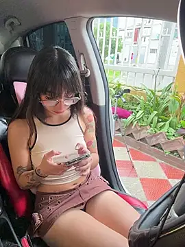 Mia fiire online show from 11-30-25, 07:40