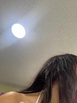 Mia fiire online show from 04-27-26, 07:12