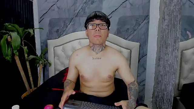 Noah West18 online show from 12-02-25, 07:53