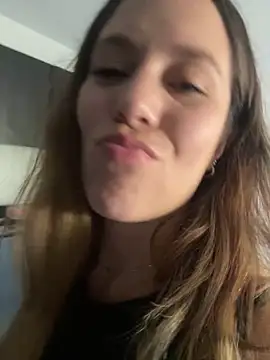 Snapshot of Nasss7 chatting on 02-10-26, 02:21 Nasss7 online show from 02-10-26, 02:21