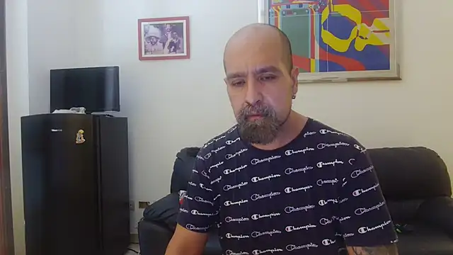 Snapshot of AMIRDIB2025 chatting on 07-28-26, 02:24 AMIRDIB2025 online show from 07-28-26, 02:24