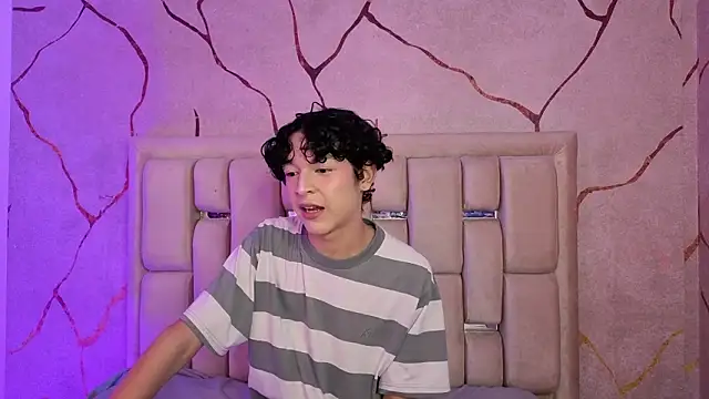 SthepanodiMonaco online show from 02-24-26, 08:51