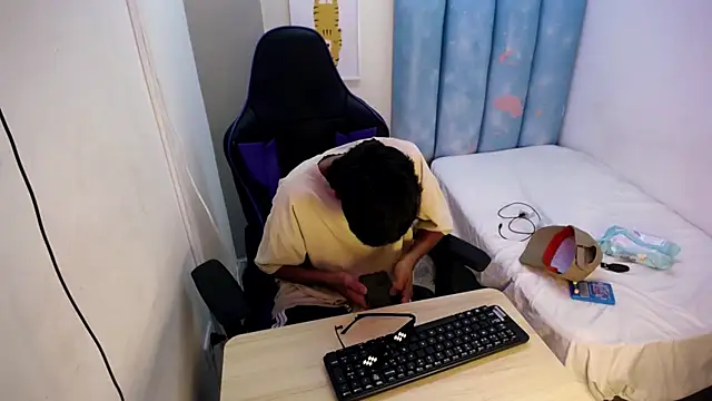 Lil babyyy  online show from 12-03-25, 02:52