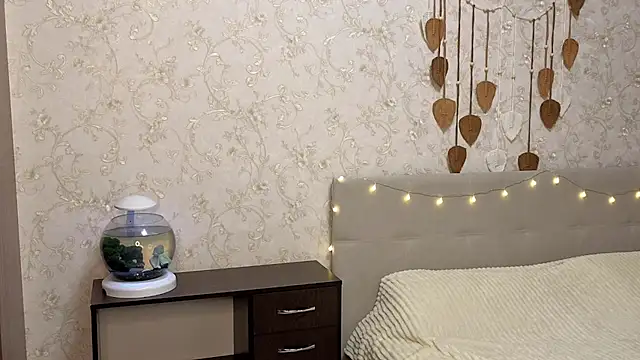 NaomiSwetheart online show from 12-05-25, 02:31