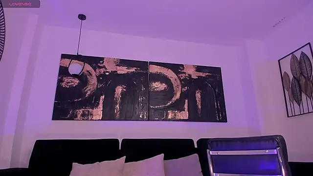 LisaFlowers  online show from 04-11-26, 10:41