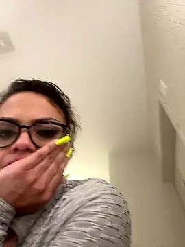 Snapshot of sexxxylex chatting on 01-13-26, 12:32 sexxxylex online show from 01-13-26, 12:32