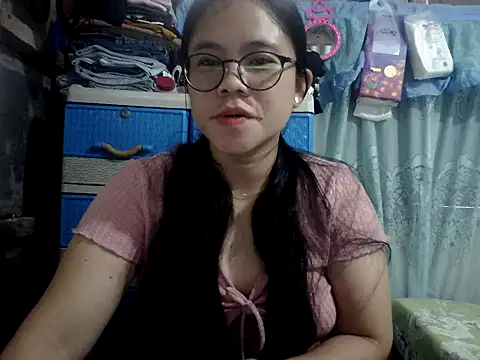 xxdreamgirl69 online show from 04-27-26, 02:42