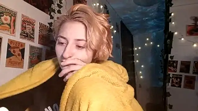 Snapshot of AmyGrok chatting on 12-04-25, 12:25 AmyGrok online show from 12-04-25, 12:25