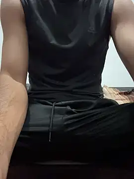 Snapshot of Davisuarez chatting on 02-25-26, 01:43 Davisuarez online show from 02-25-26, 01:43