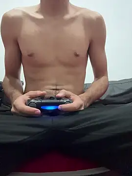 Snapshot of Davisuarez chatting on 03-04-26, 11:44 Davisuarez online show from 03-04-26, 11:44