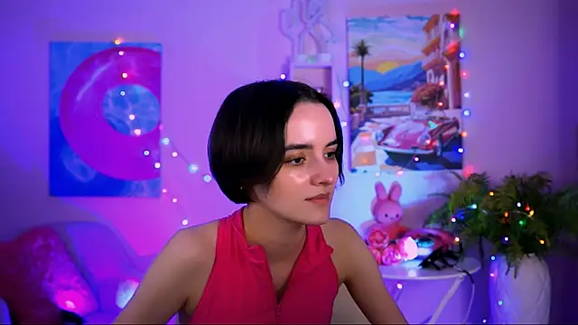 KateWillows online show from 12-19-25, 04:19