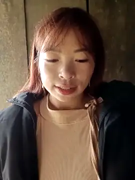 Snapshot of alissa-ww chatting on 12-05-25, 02:53 alissa-ww online show from 12-05-25, 02:53