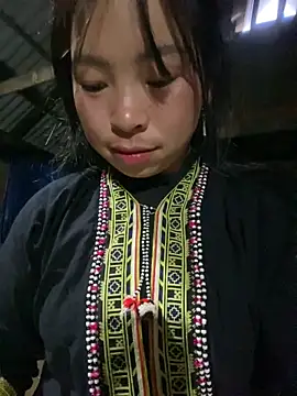 Snapshot of alissa-ww chatting on 02-18-26, 12:17 alissa-ww online show from 02-18-26, 12:17