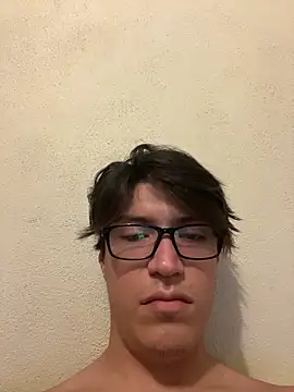 Snapshot of Victor01511 chatting on 02-26-26, 08:46 Victor01511 online show from 02-26-26, 08:46