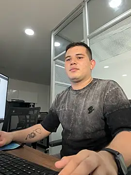 ian david Xxx online show from 12-02-25, 07:25