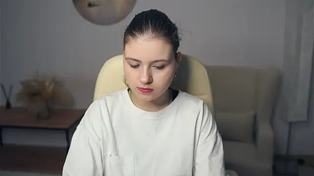 Snapshot of NovellaArjune chatting on 12-03-25, 08:00 NovellaArjune online show from 12-03-25, 08:00