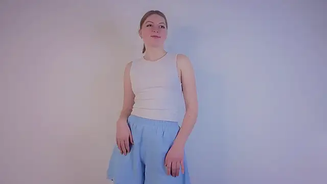 VerllineUrquidez online show from 12-04-25, 01:15