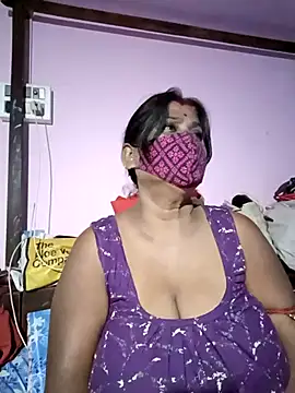 Snapshot of me-pari-hu chatting on 02-14-26, 04:26 me-pari-hu online show from 02-14-26, 04:26