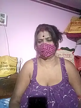 Snapshot of me-pari-hu chatting on 02-21-26, 04:41 me-pari-hu online show from 02-21-26, 04:41