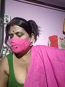 Snapshot of me-pari-hu chatting on 02-22-26, 05:00 me-pari-hu online show from 02-22-26, 05:00