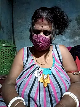 Snapshot of me-pari-hu chatting on 02-28-26, 06:20 me-pari-hu online show from 02-28-26, 06:20