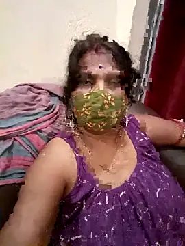 Snapshot of me-pari-hu chatting on 03-08-26, 07:39 me-pari-hu online show from 03-08-26, 07:39