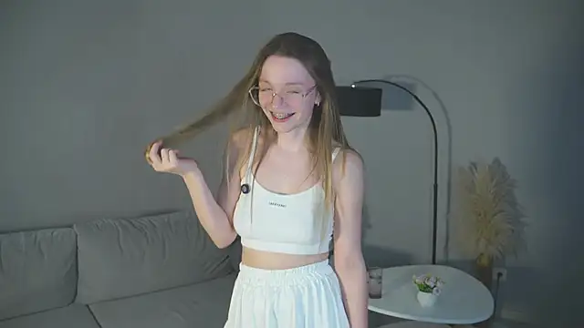 Snapshot of JaleesaIser chatting on 12-02-25, 08:19 JaleesaIser online show from 12-02-25, 08:19