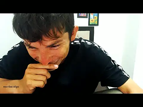 Snapshot of albeirothh chatting on 12-01-25, 03:50 albeirothh online show from 12-01-25, 03:50