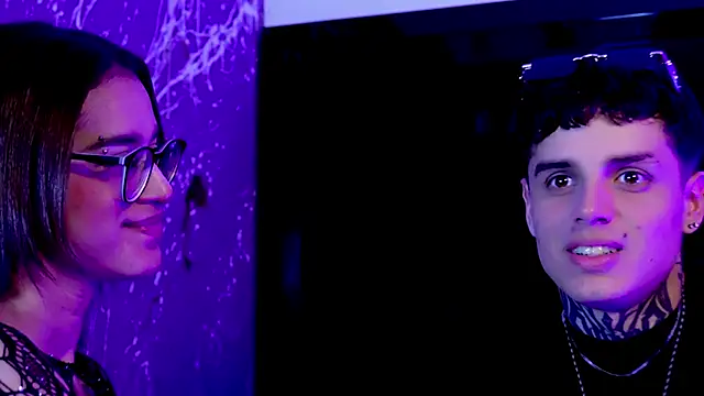 Snapshot of DeclanAndZoe chatting on 12-03-25, 05:04 DeclanAndZoe online show from 12-03-25, 05:04