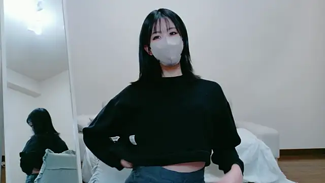 Emiri-jpn online show from 03-05-26, 10:11