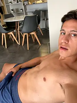 Snapshot of Emanueldickarg chatting on 12-03-25, 06:50 Emanueldickarg online show from 12-03-25, 06:50