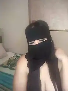 Snapshot of lolotheone chatting on 01-16-26, 11:20 lolotheone online show from 01-16-26, 11:20