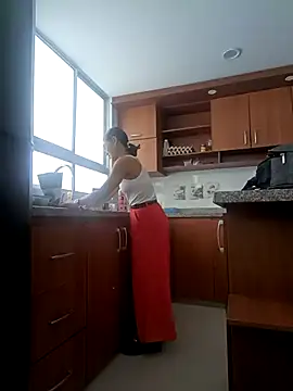 Snapshot of AnitaDuque chatting on 12-03-25, 01:42 AnitaDuque online show from 12-03-25, 01:42