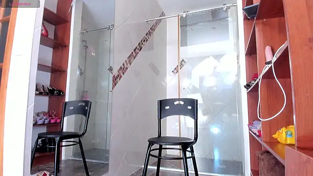 Snapshot of AnitaDuque chatting on 03-14-26, 03:12 AnitaDuque online show from 03-14-26, 03:12