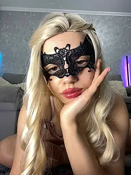 Snapshot of s4rah chatting on 03-23-26, 12:14 s4rah online show from 03-23-26, 12:14