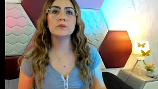 AriaRous online show from 04-28-26, 04:34