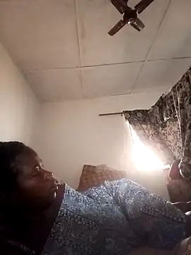 Snapshot of Ghlady1645 chatting on 01-16-26, 01:48 Ghlady1645 online show from 01-16-26, 01:48