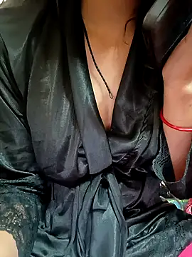 Snapshot of Rukmadi_hot chatting on 12-17-25, 04:40 Rukmadi hot online show from 12-17-25, 04:40