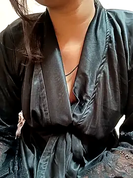 Snapshot of Rukmadi_hot chatting on 02-18-26, 05:14 Rukmadi hot online show from 02-18-26, 05:14