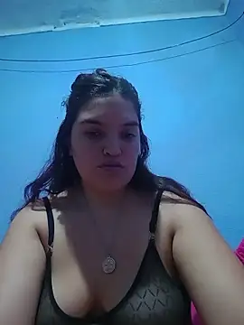 Snapshot of eviltati chatting on 12-18-25, 02:17 eviltati online show from 12-18-25, 02:17