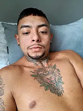 Snapshot of BASTIAN_NICOLAS_ chatting on 01-11-26, 06:35 BASTIAN NICOLAS online show from 01-11-26, 06:35