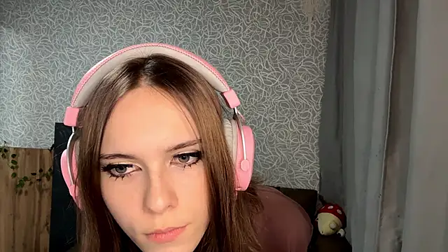 EvaLoveer online show from 12-01-25, 11:04